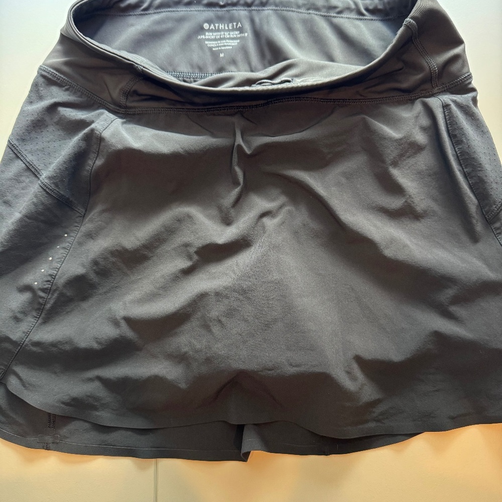 Athleta Run with It Skort 16” Black Size M